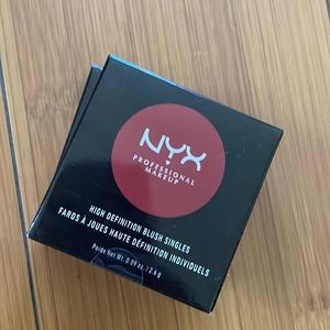 NYX Deep Plum High Definition blush pan